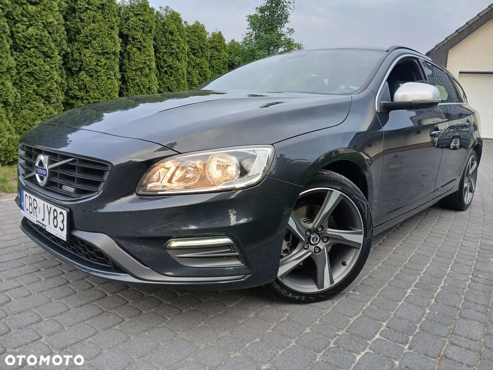Volvo V60 D3 R-Design - 15