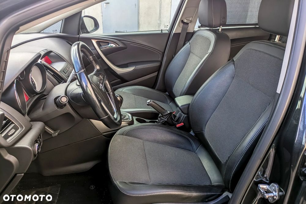 Opel Astra 1.4 T Cosmo - 16