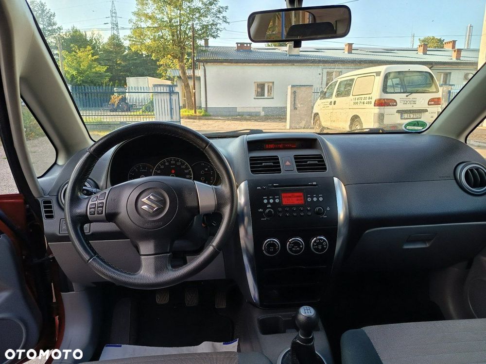 Suzuki SX4 - 8