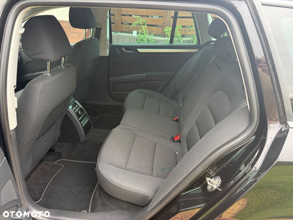 Skoda Superb 2.0 TDI Business DSG - 17