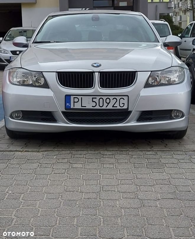 BMW Seria 3 318d - 13