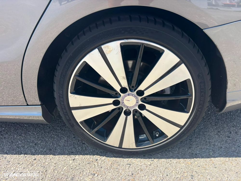 Mercedes-Benz CLA 200 d 4Matic 7G-DCT AMG Line - 61