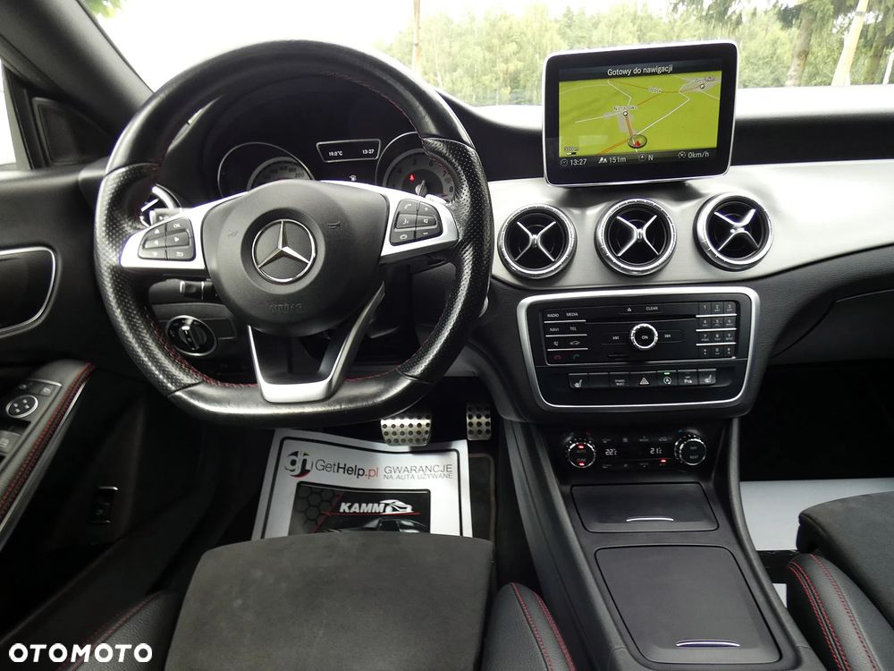 Mercedes-Benz CLA 200 7G-DCT AMG Line - 4