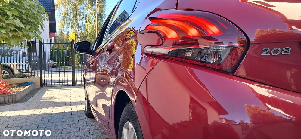 Peugeot 208 1.6 BlueHDi Allure S&S - 18