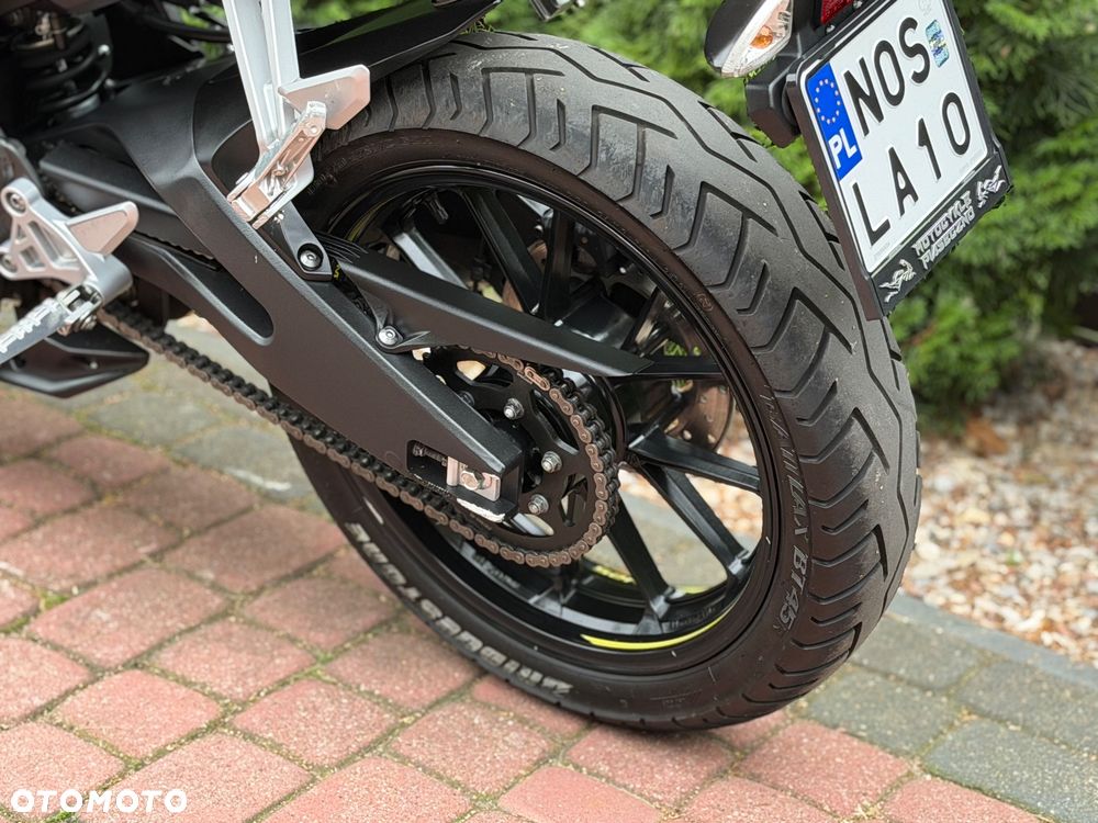 Yamaha MT - 21