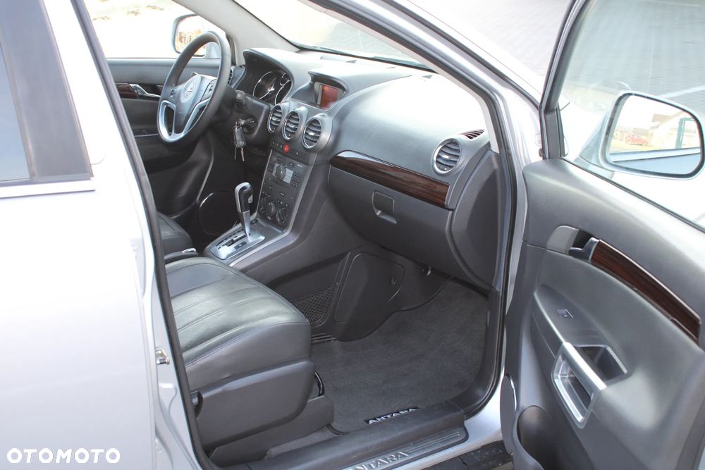 Opel Antara 3.2 V6 4x4 Cosmo - 19