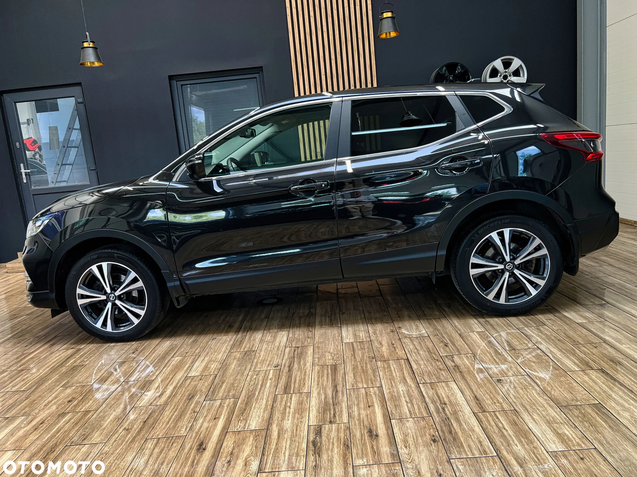 Nissan Qashqai 1.3 DIG-T N-Connecta - 12