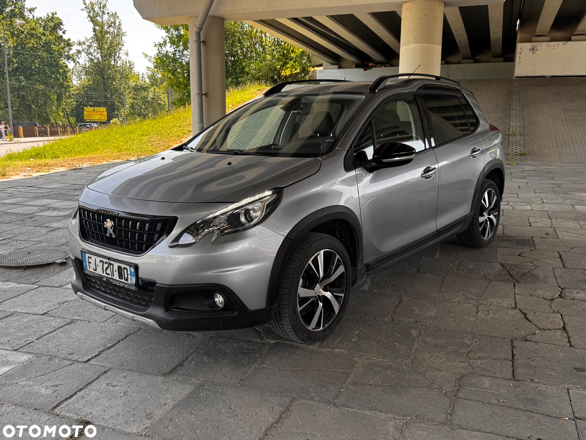 Peugeot 2008 1.2 PureTech GT S&S - 13