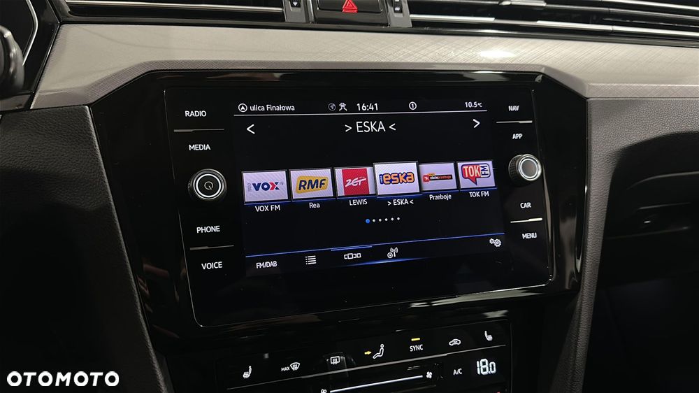 Volkswagen Passat - 20