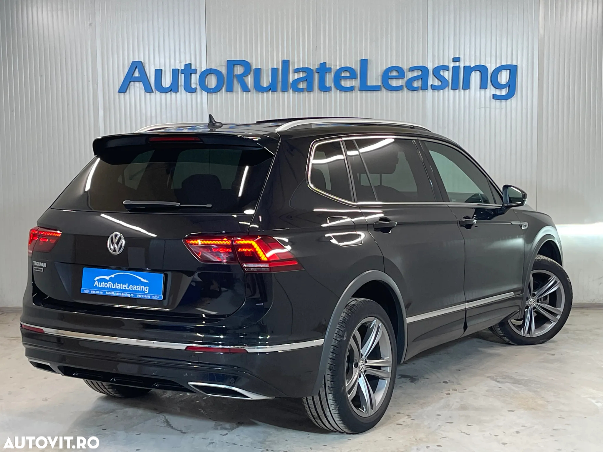 Volkswagen Tiguan Allspace 2.0 TDI DSG R-Line - 3