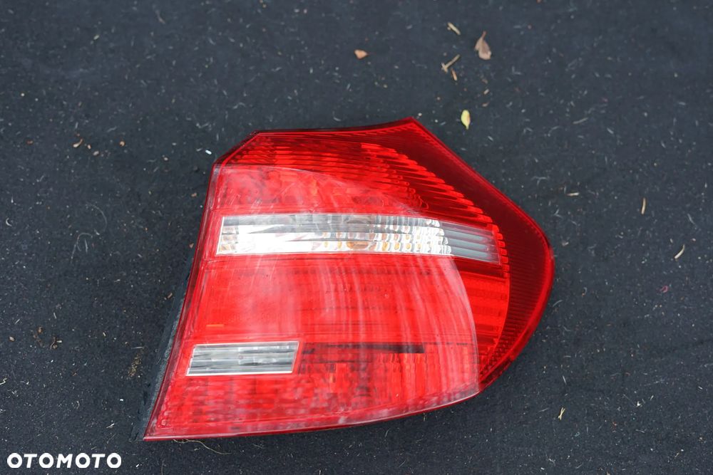 Lampa tył tylna prawa BMW seria 1 E87 Lift