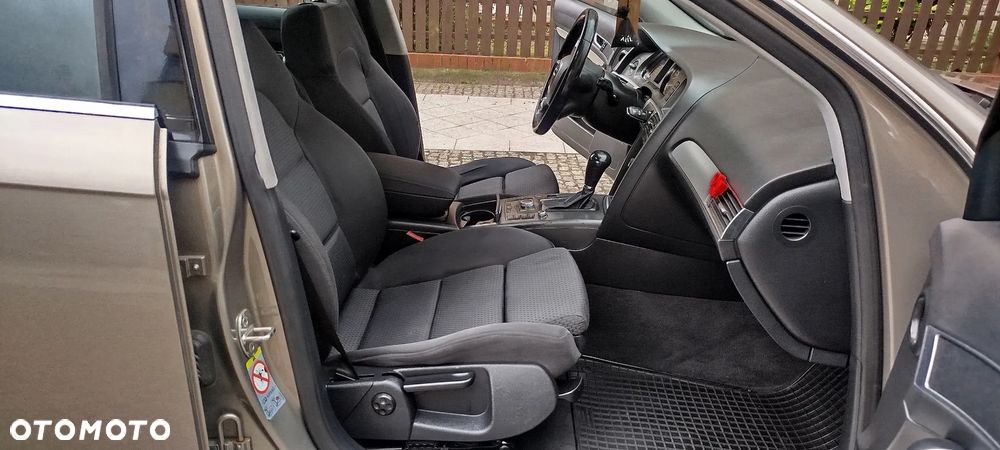Audi A6 Avant - 19