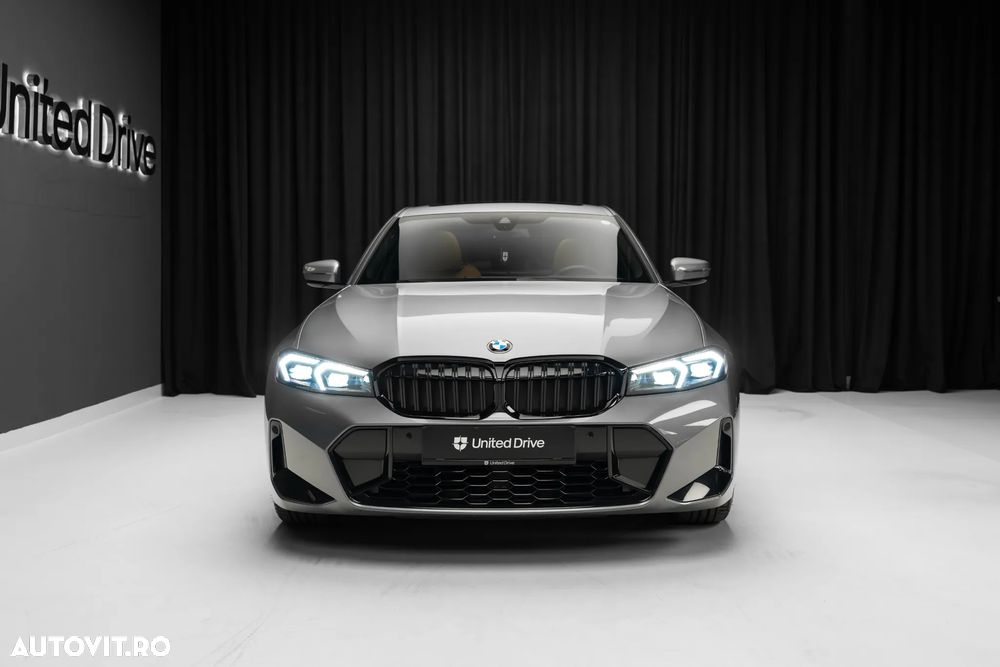 BMW Seria 3 330i xDrive Aut. - 2