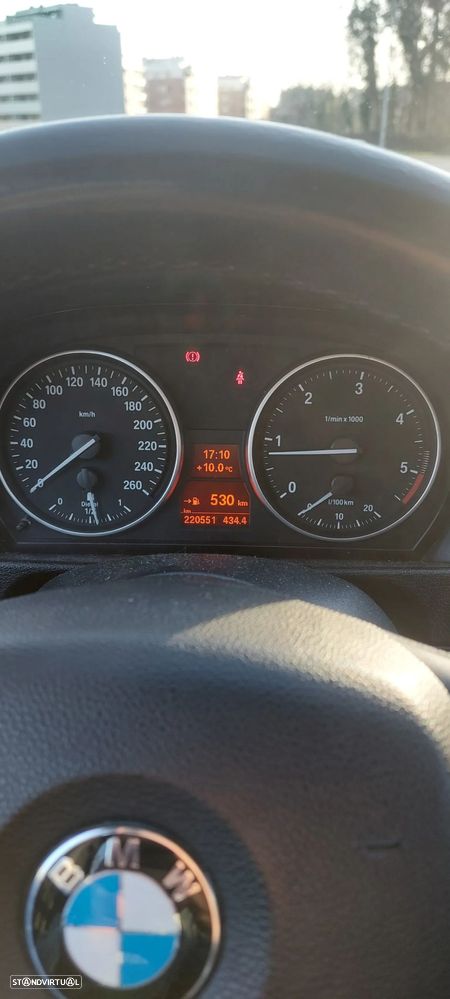 BMW X1 xDrive20d - 10