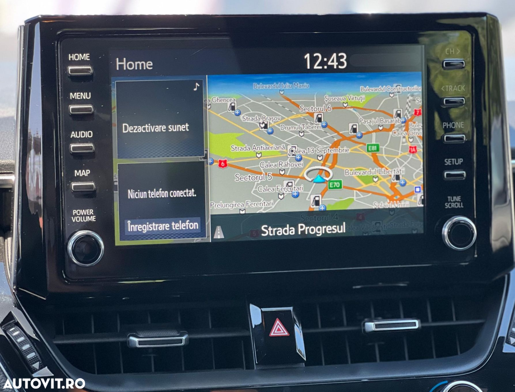 Toyota Corolla TS 1.8 HSD Dynamic - 9