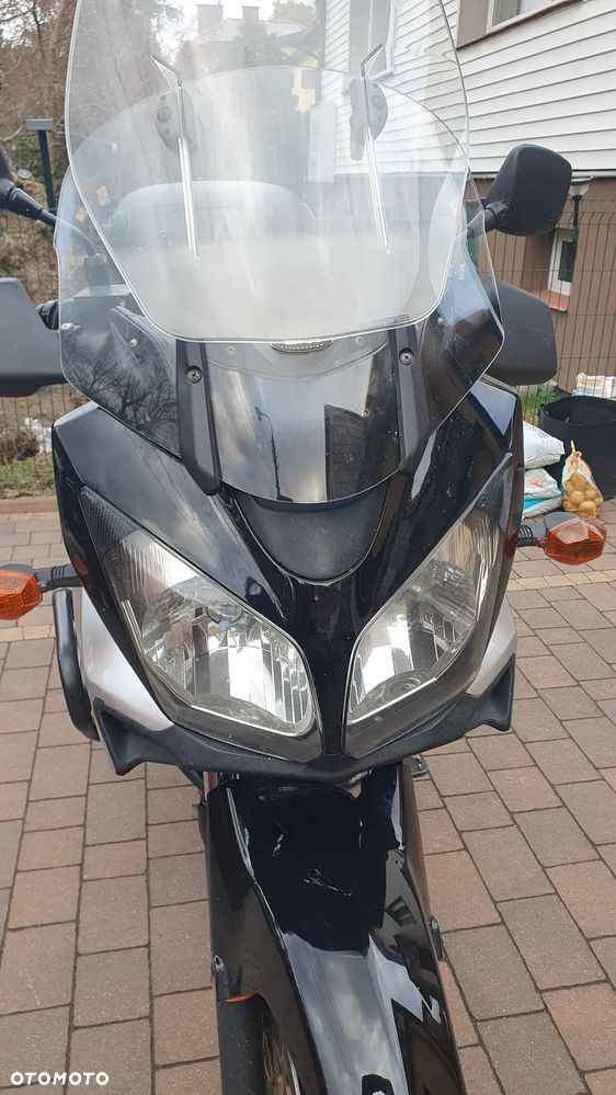 Suzuki V-STROM - 4