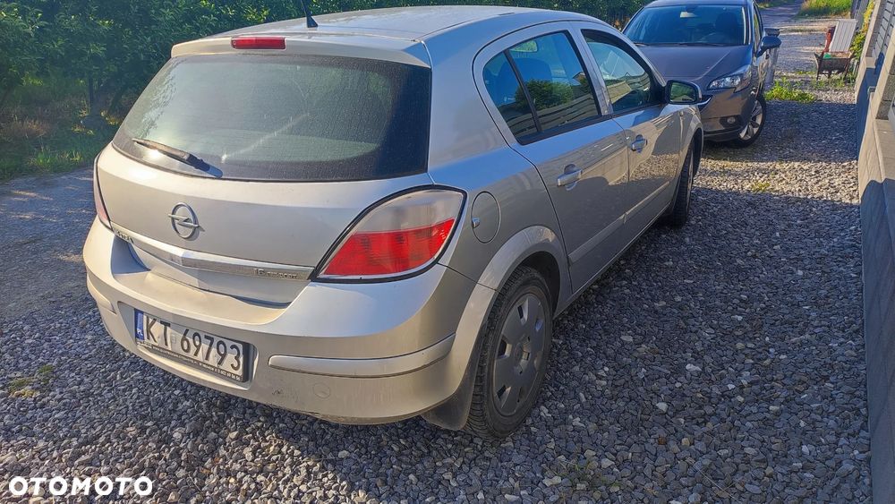 Opel Astra 1.6 Enjoy - 2