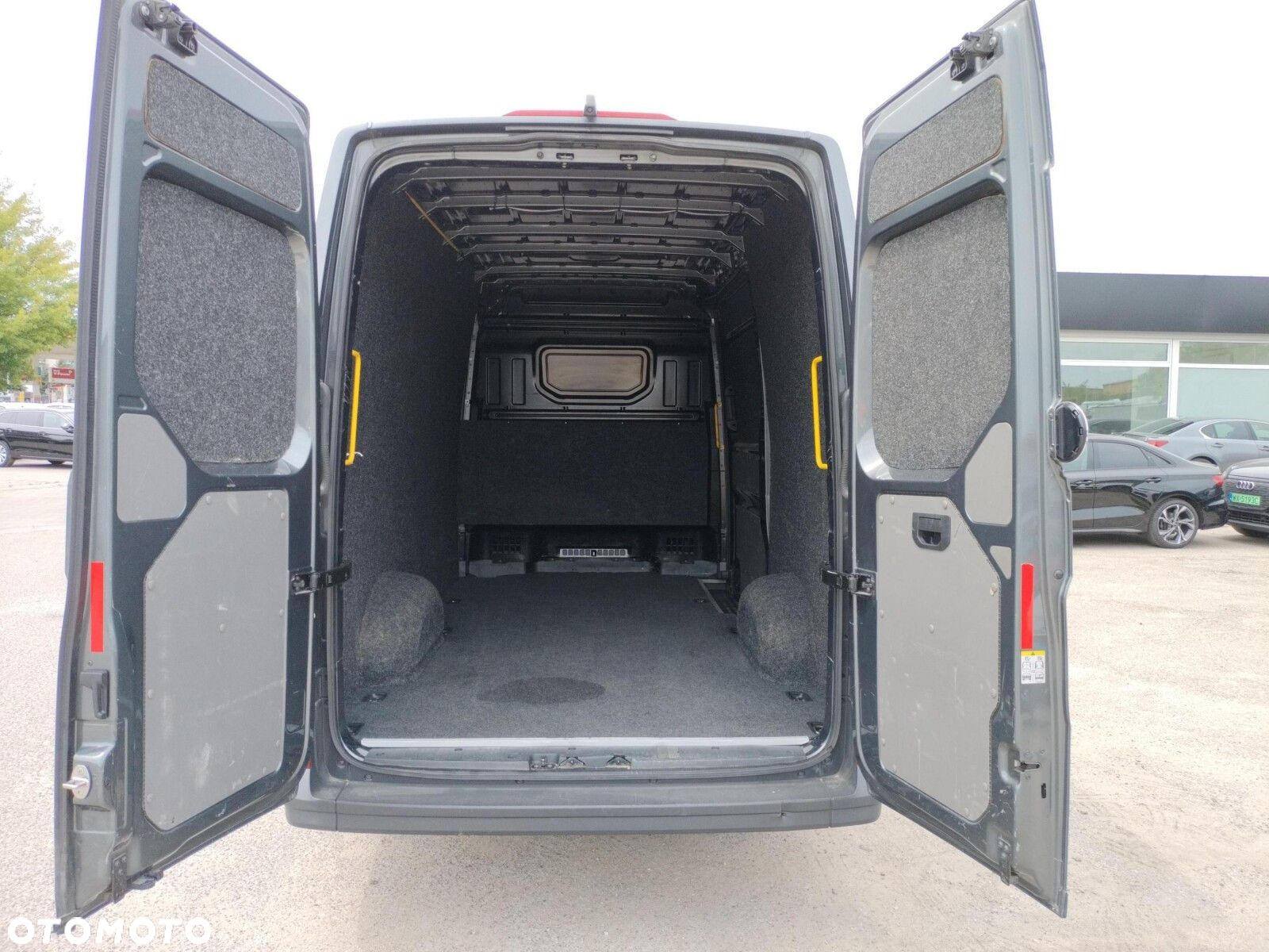 Volkswagen Crafter 35 furgon 140KM 3640 - 16