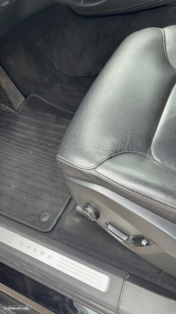 Volvo XC 90 2.0 D4 Momentum - 17