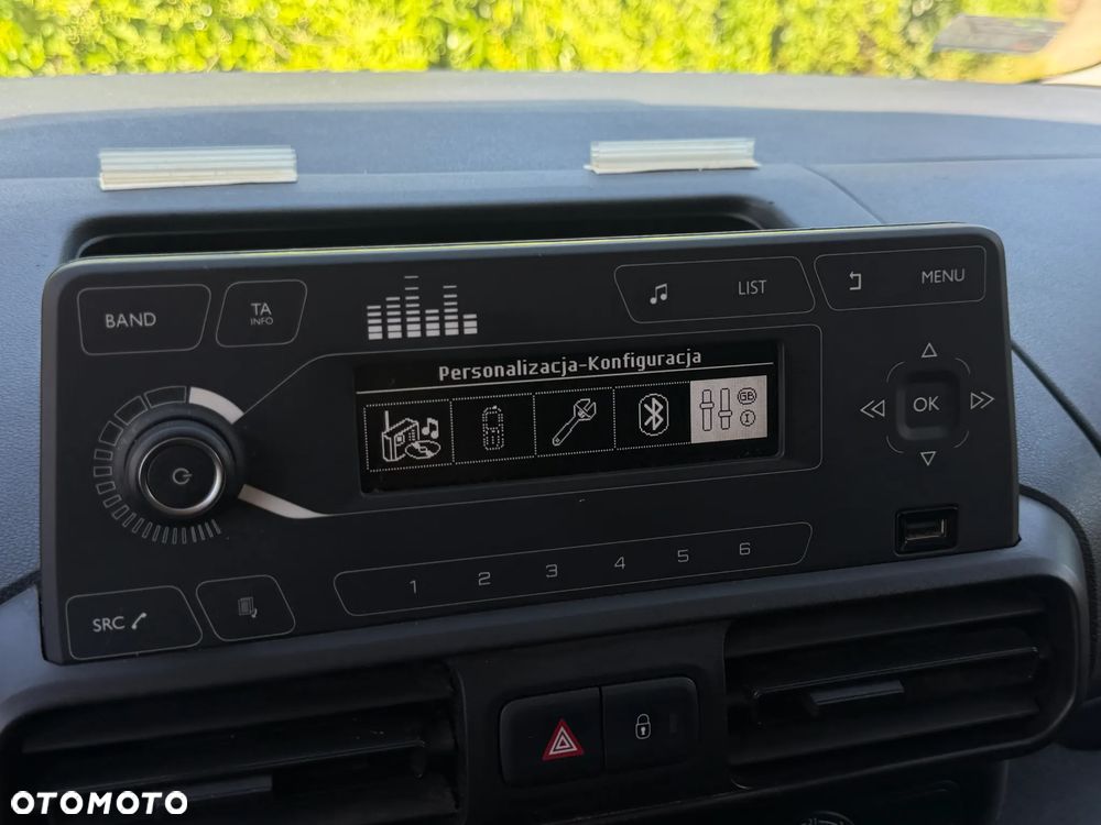 Citroën BERLINGO - 19