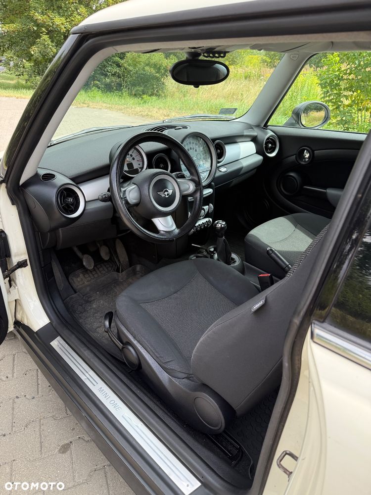 MINI ONE Standard - 9