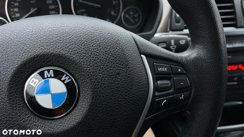 BMW Seria 3 - 25