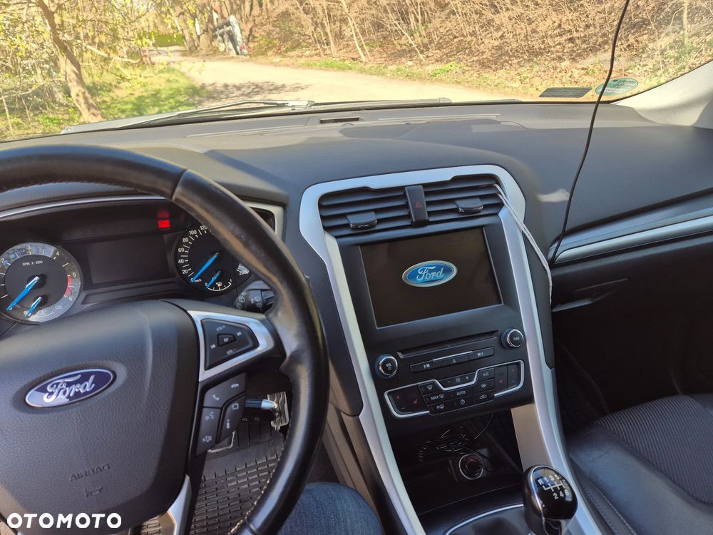 Ford Mondeo 2.0 TDCi STart-Stopp Titanium - 3