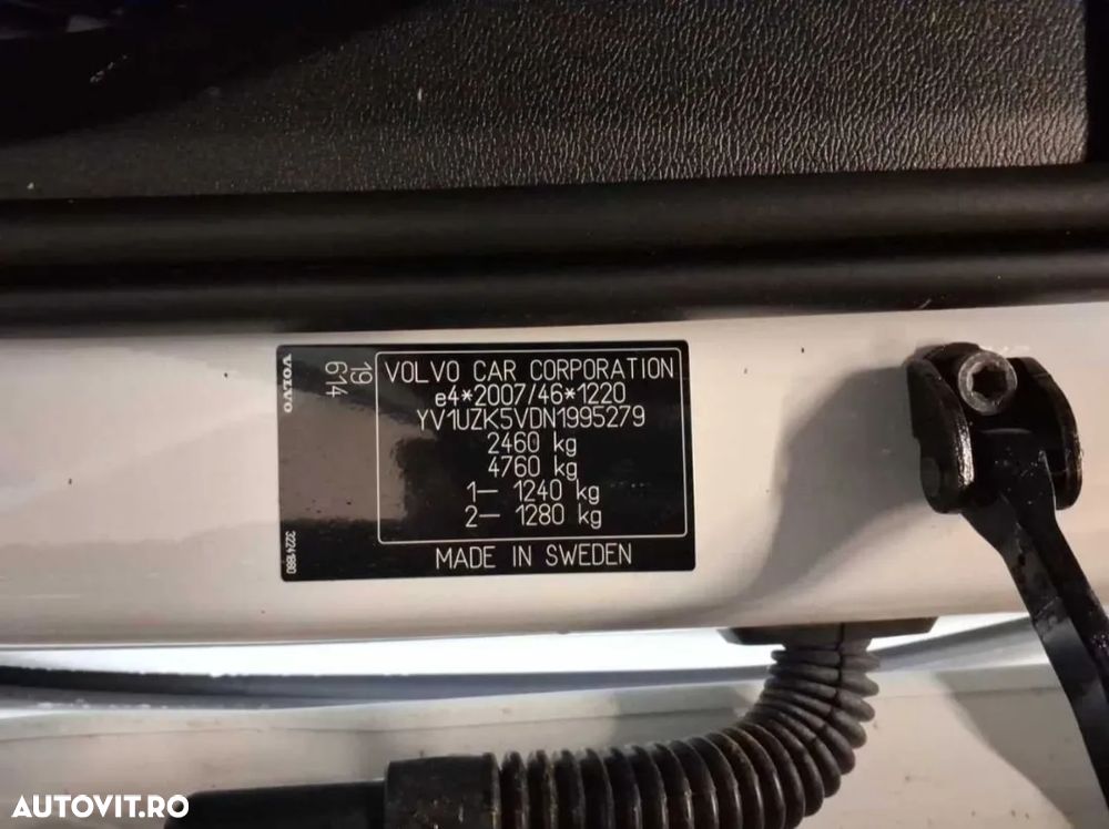 Volvo XC 60 B4 D Geartronic Momentum Pro - 10