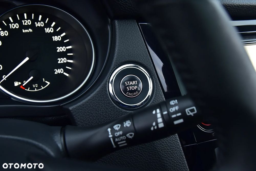 Nissan Qashqai 1.6 DIG-T TEKNA+ - 29