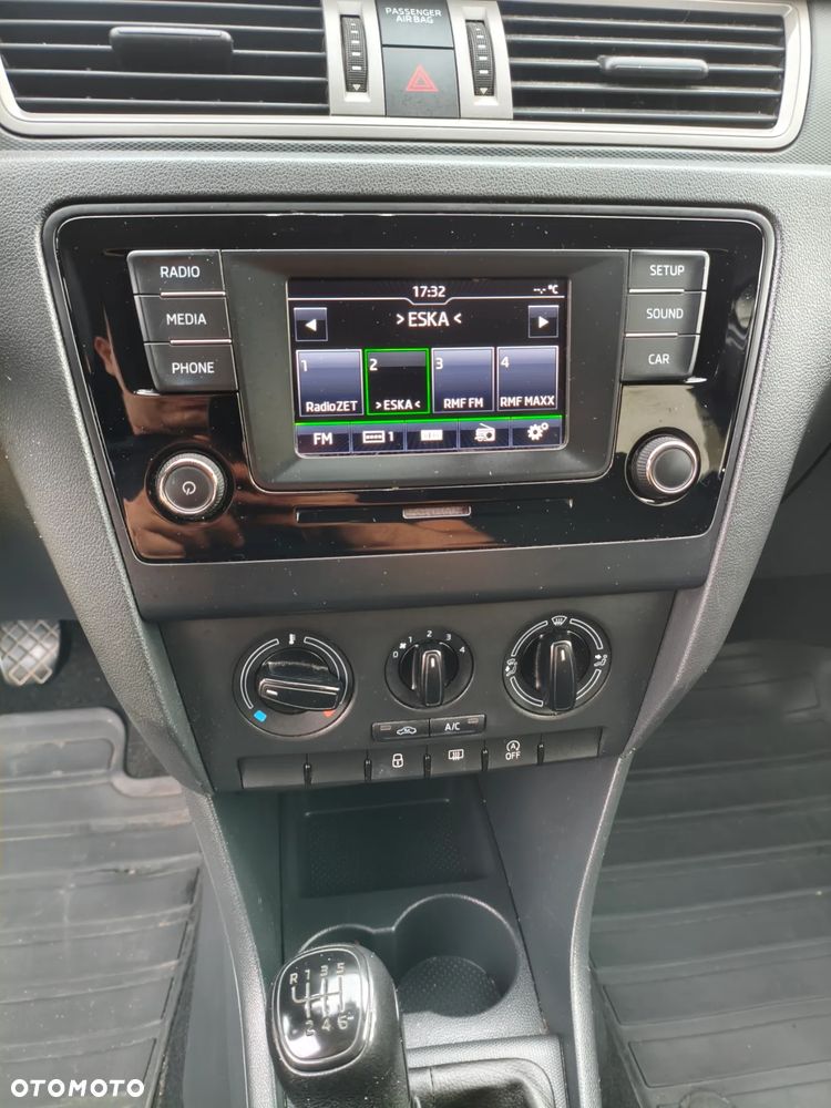 Skoda RAPID 1.2 TSI Active - 12