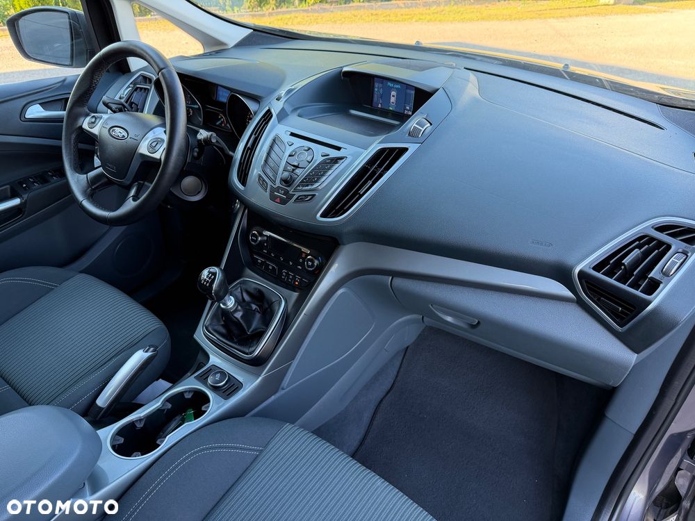 Ford Grand C-MAX - 21