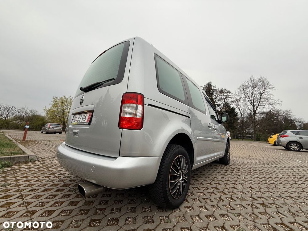 Volkswagen Caddy 1.6 Life Family (7-Si.) - 16