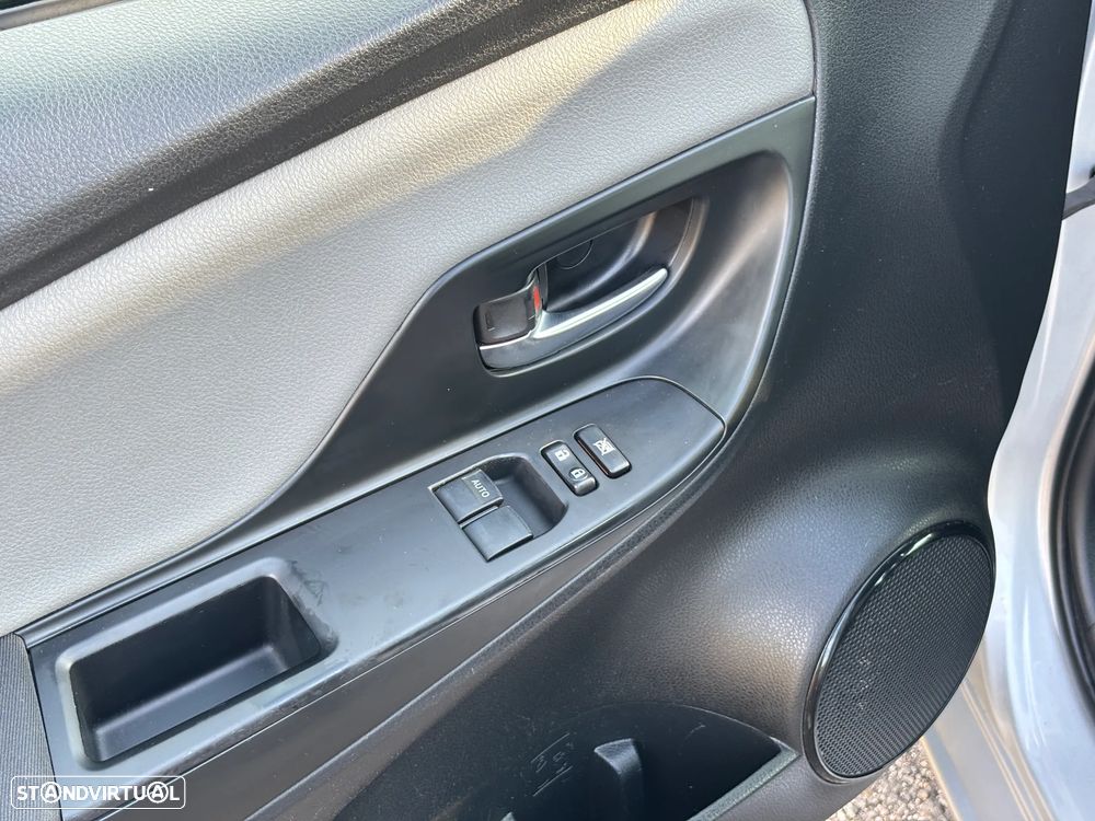 Toyota Yaris 1.5 HSD Sport+P.Techno - 12