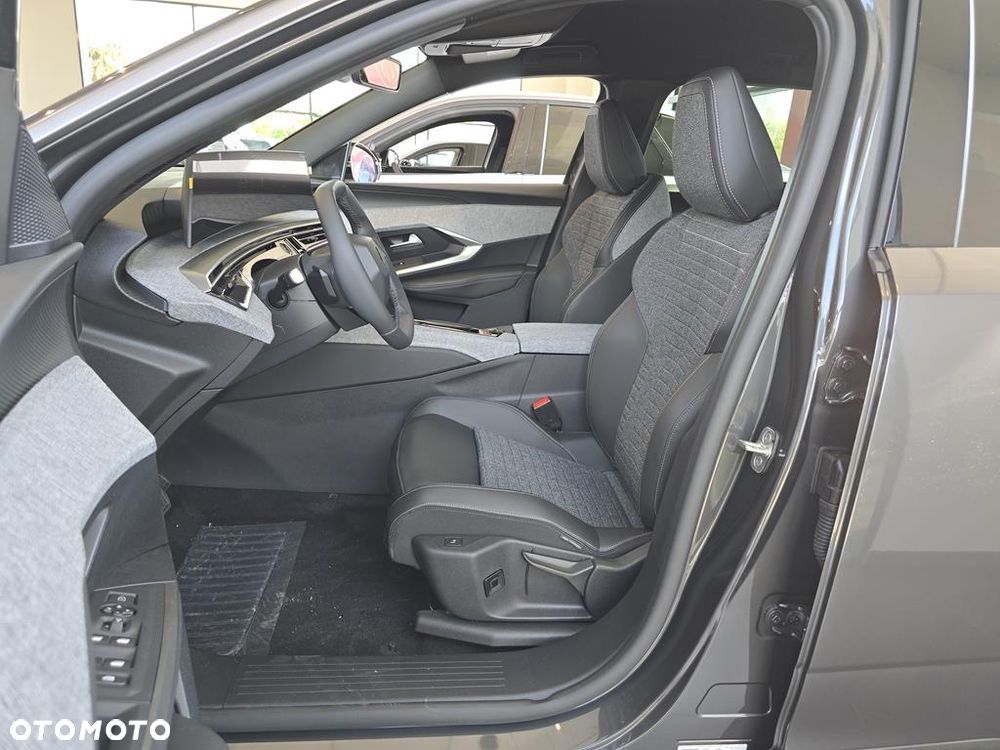 Peugeot 5008 1.2 PureTech mHEV Allure S&S e-DCS6 - 12