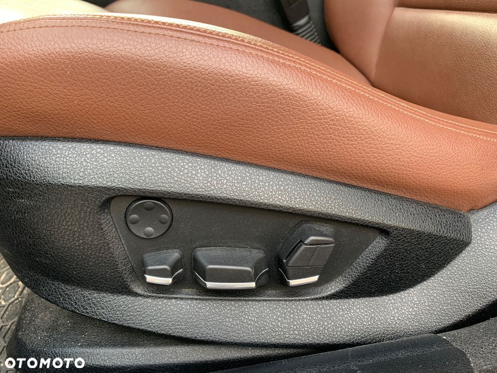 BMW Seria 5 535i xDrive - 10