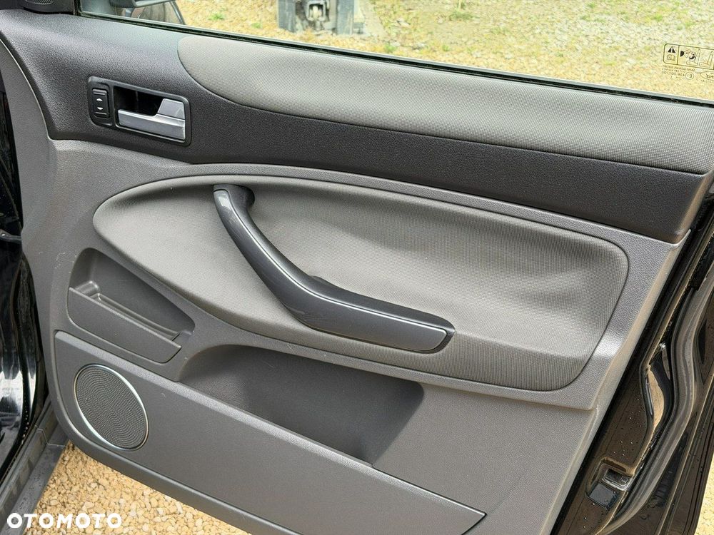 Ford Kuga - 16
