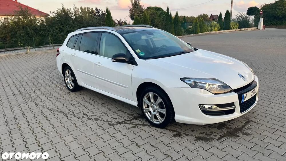 Renault Laguna ENERGY dCi 175 FAP Start & Stop Bose Edition - 28