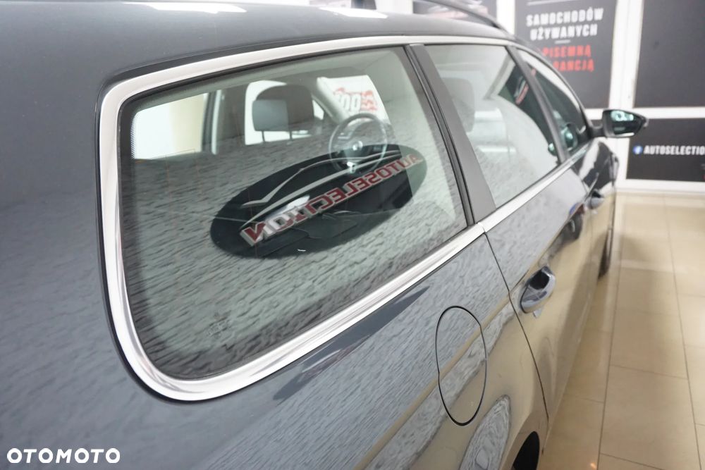 Volkswagen Passat 2.0 TDI Comfortline - 14