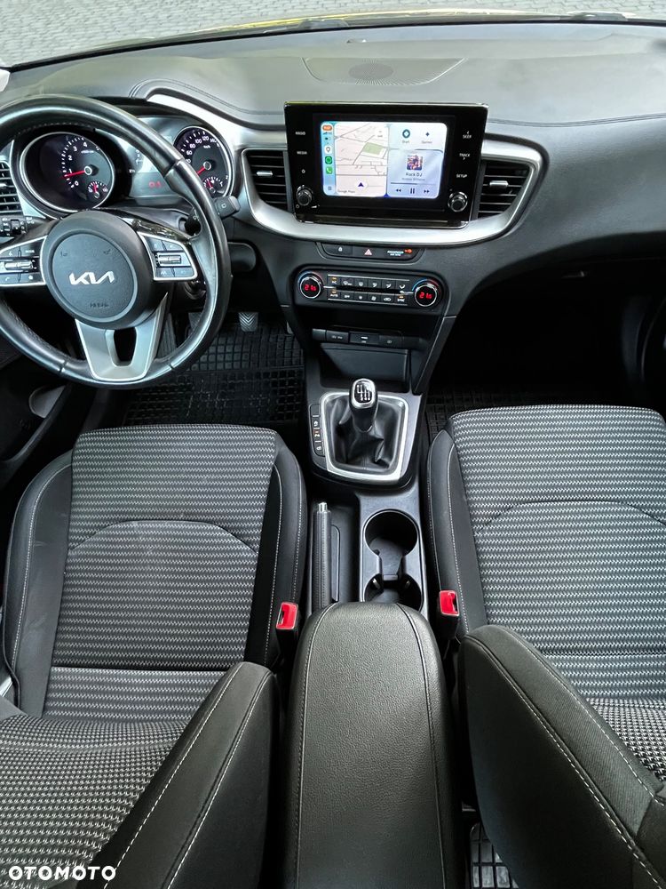 Kia Ceed 1.5 T-GDI M - 26