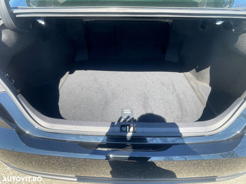 TOYOTA Camry 2025 — imagine 14