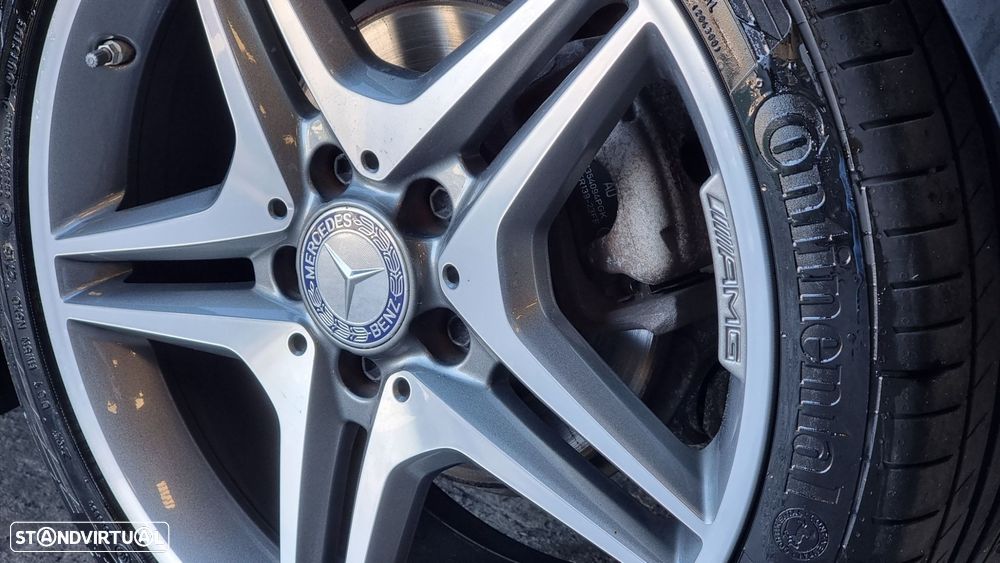 Mercedes-Benz A 180 d AMG Line - 26