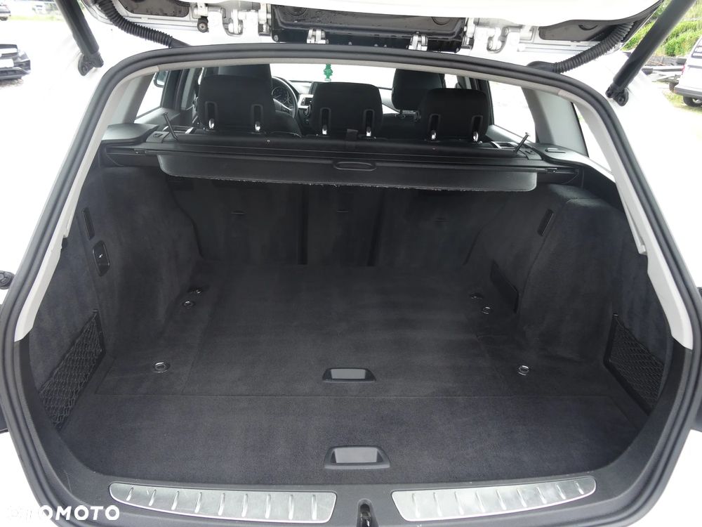 BMW Seria 3 318d - 20