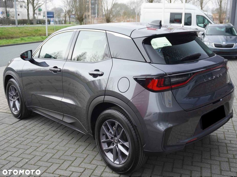 Lexus LBX 1.5 Hybrid - 5