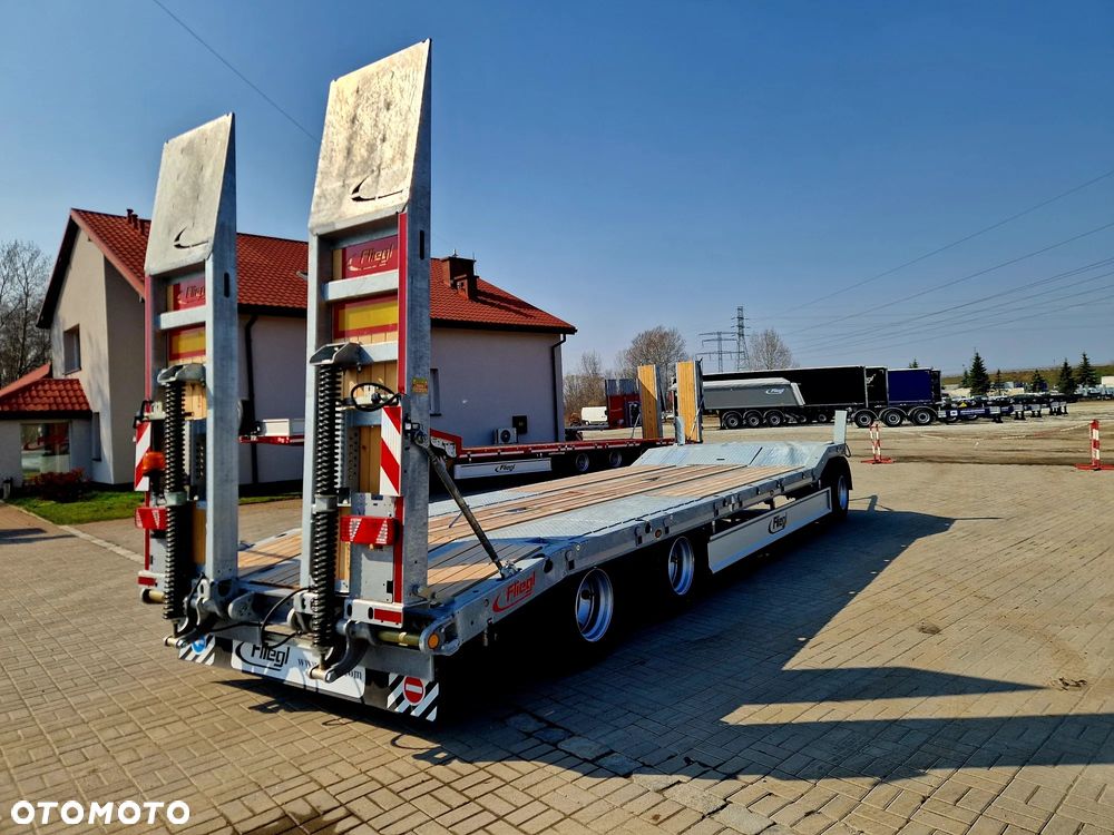 Fliegl Fliegl przyczepa niskopodwoziowa DTS 300 - 5