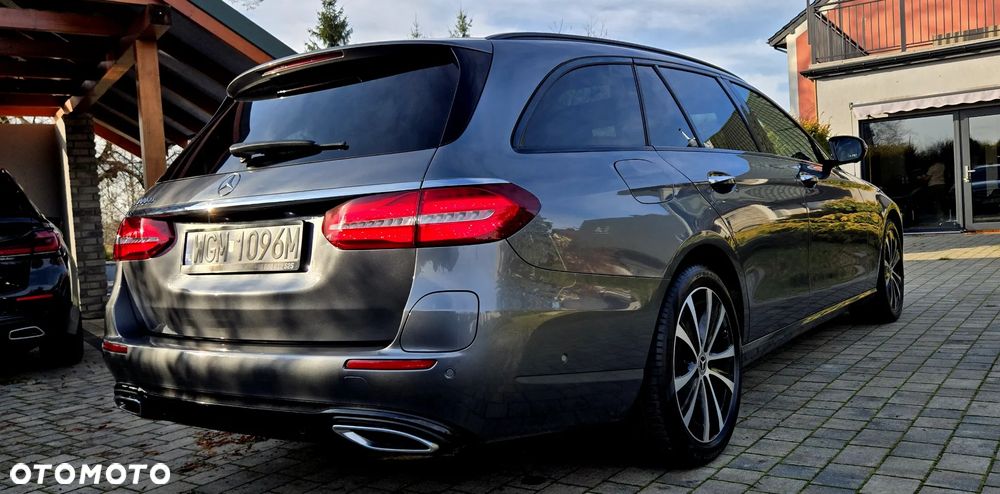 Mercedes-Benz Klasa E 220 d 9G-TRONIC - 17