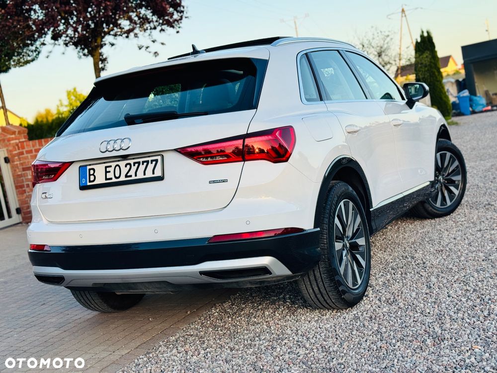 Audi Q3 40 TDI Quattro S tronic S line - 32
