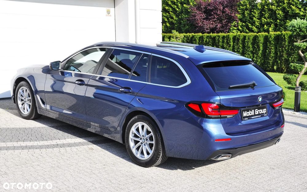 BMW Seria 5 520d mHEV - 9