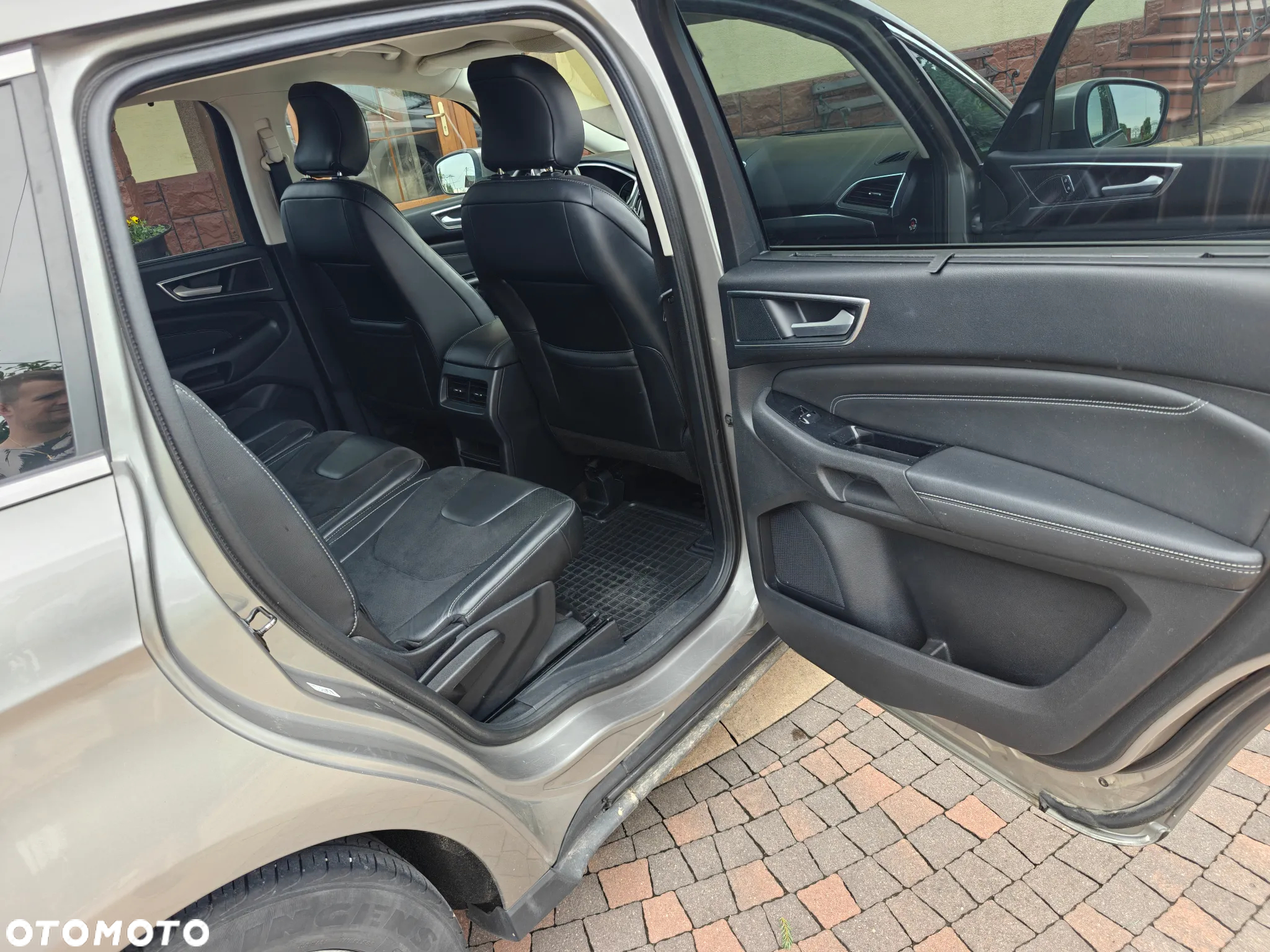 Ford S-Max 2.0 TDCi Titanium PowerShift - 13