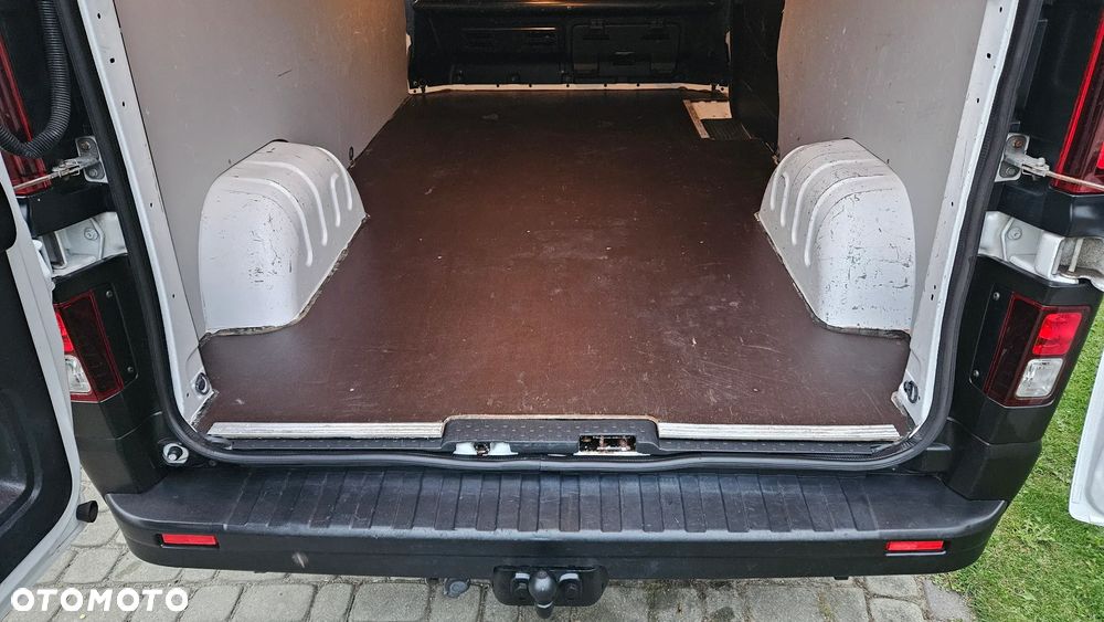 Opel Vivaro 120KM - 35