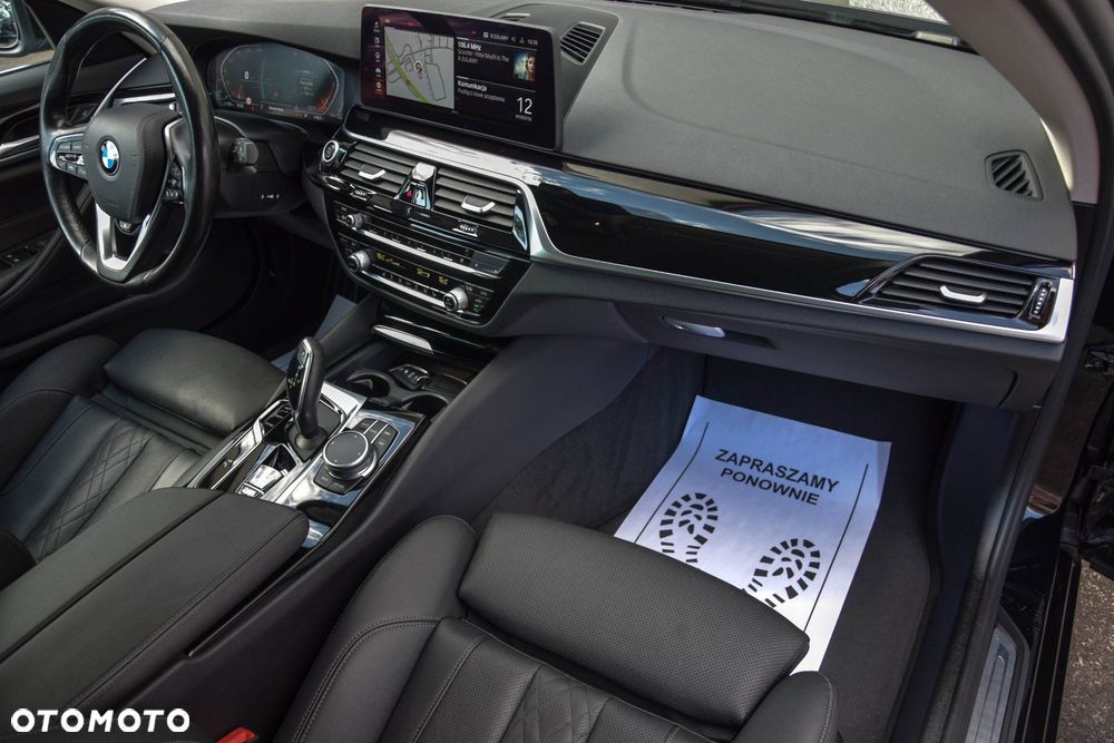 BMW Seria 5 520d Luxury Line sport - 36